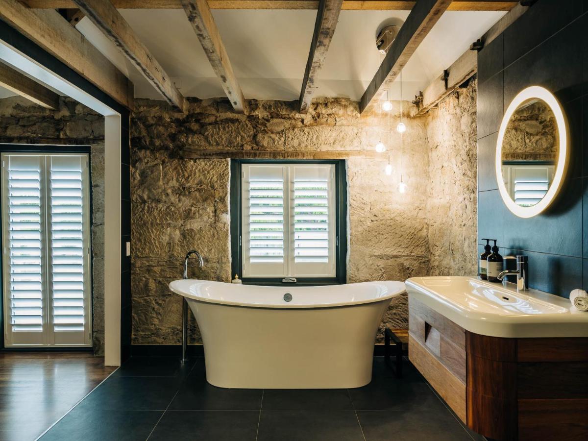 Bed and Breakfast Triabunna Barracks Екстер'єр фото