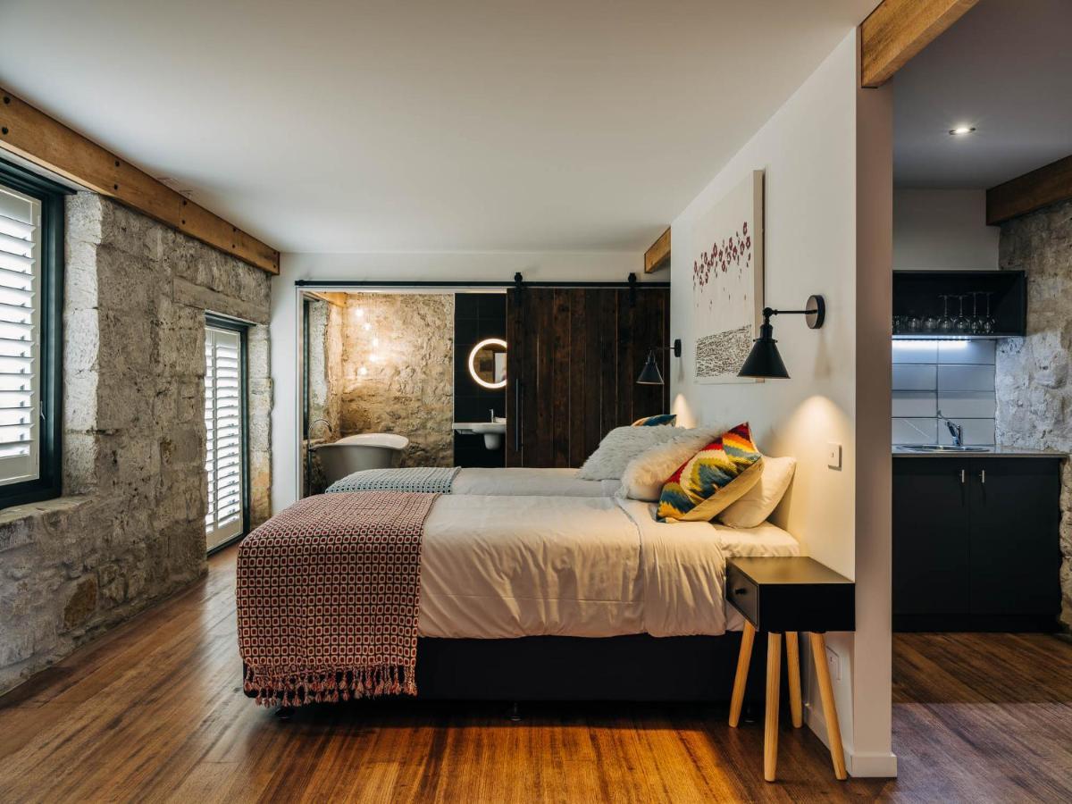 Bed and Breakfast Triabunna Barracks Екстер'єр фото