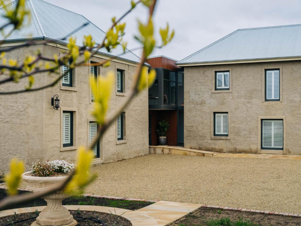 Bed and Breakfast Triabunna Barracks Екстер'єр фото